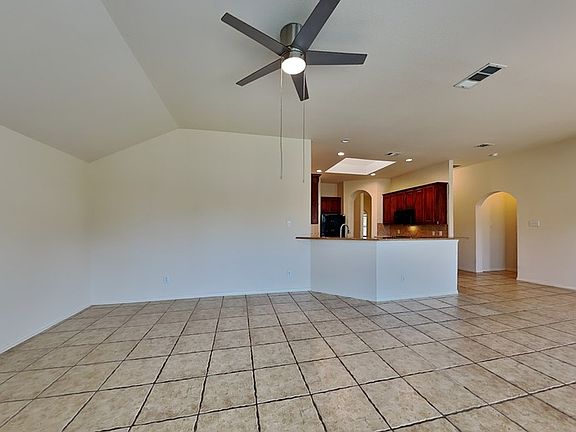 3rd image of 15748 Appaloosa Dr