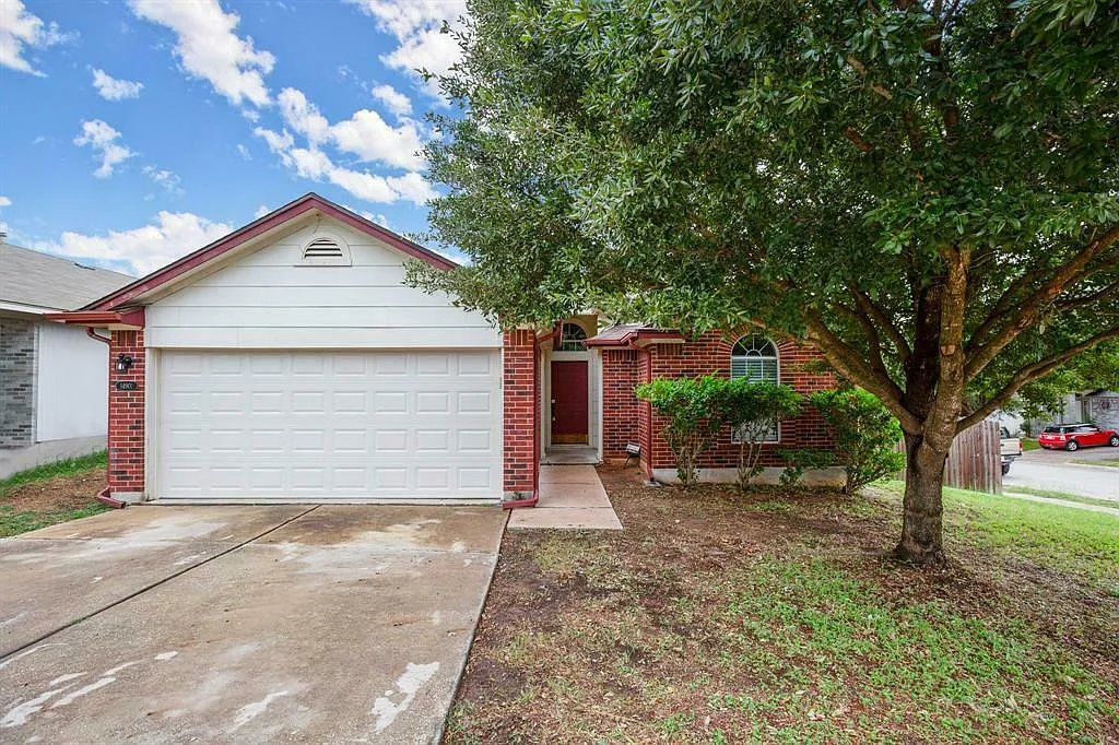 3 bed, 2.0 bath, 1369 sqft, $1,895 — Photo 1