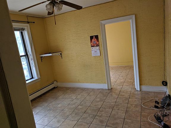 2nd image of 140 Carlton Ave
