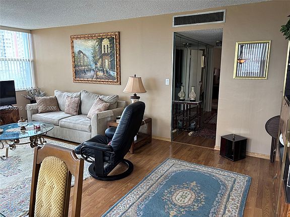 4th image of 1200 NE Miami Gardens Dr APT 606W