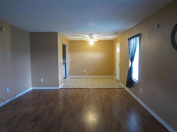 4th image of 4129 Village Trace Blvd
