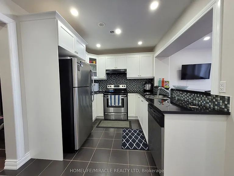 34 Donomore Dr — Photo 14