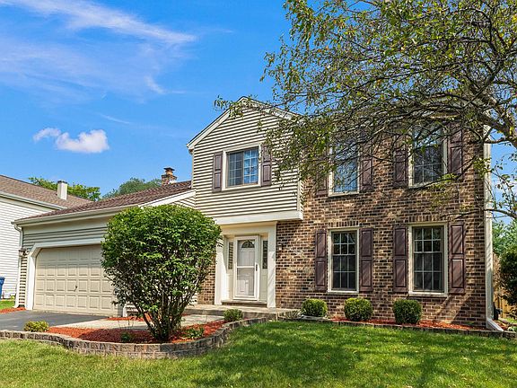 2nd image of 487 Newport Dr