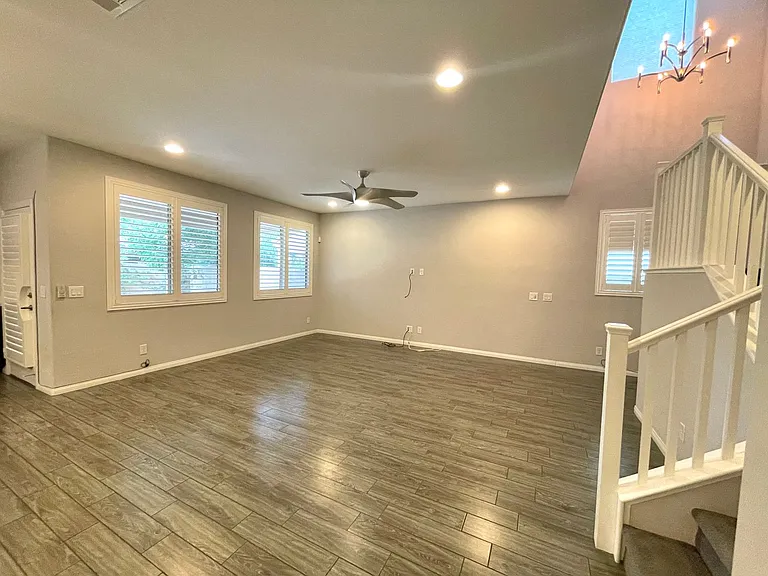 9702 Canyon Landing Ave — Photo 8