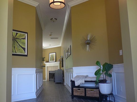 3rd image of 552 Summer Breeze Dr N