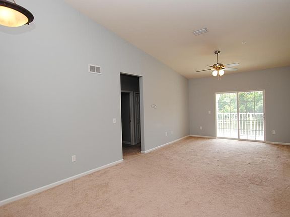 3rd image of 4920 Key Lime Dr Unit 308