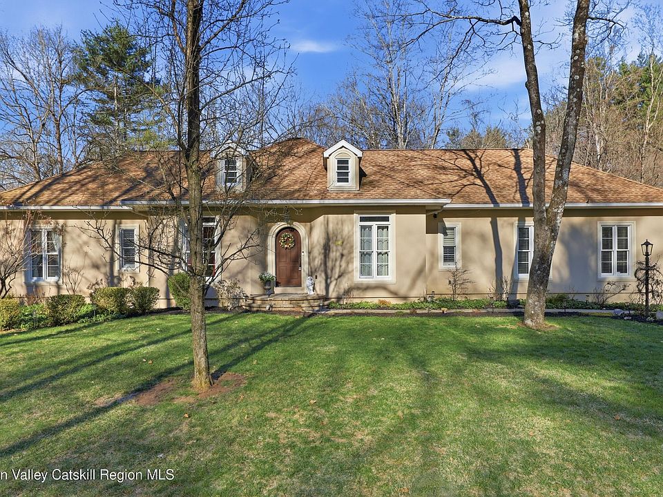 1st image of 568 Sand Hill Road