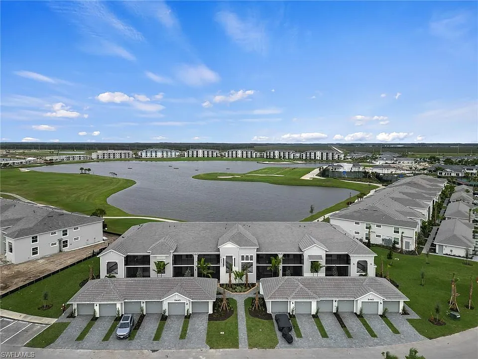 5445 Double Eagle Cir #3011