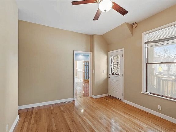 3rd image of 197-199 Dorchester St #1