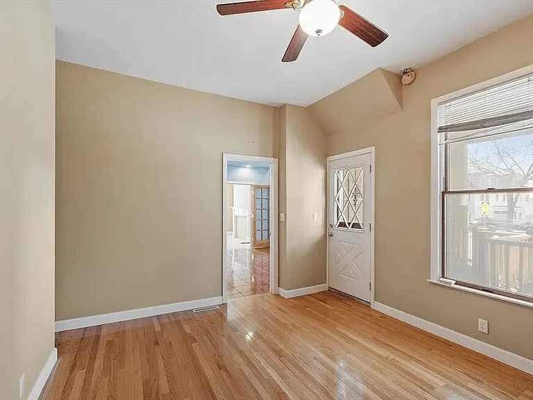 197-199 Dorchester St #1 — Photo 1