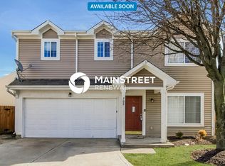 709 Cembra Dr, Greenwood, IN 46143