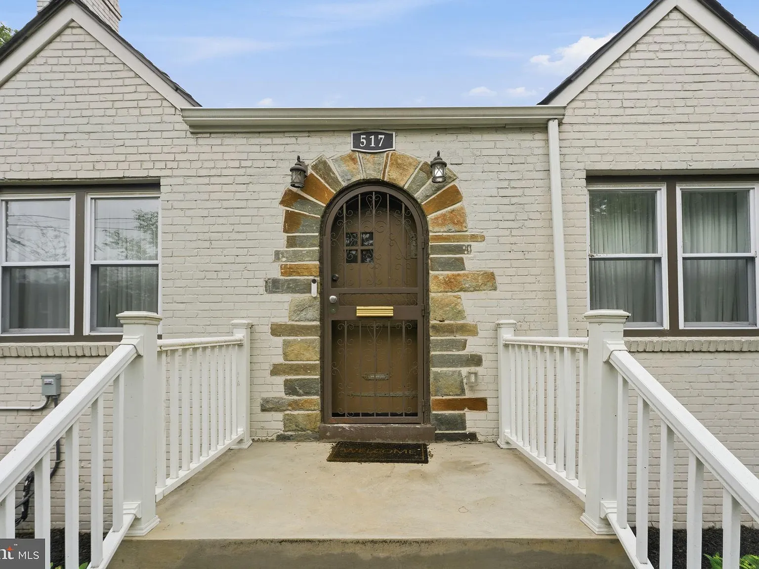 3 bed, 2805 sqft, $4,225 — Photo 3