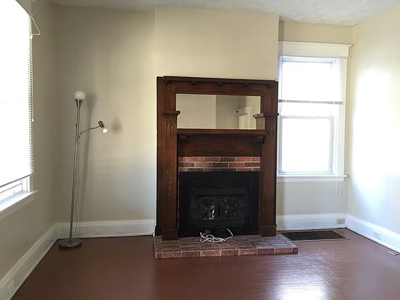 4th image of 3943 Lovell Ave
