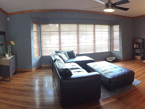 4th image of 5445 Grove Ave