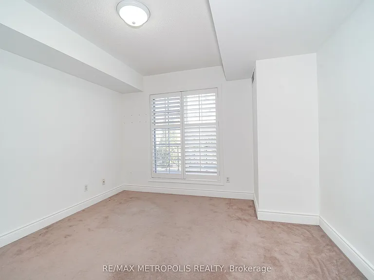 3 Rean Dr #Townhouse 13 — Photo 23