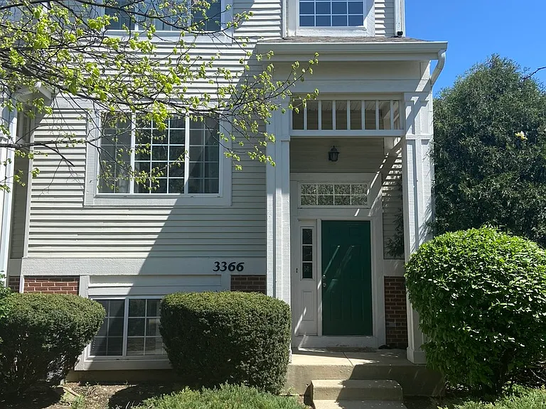 3366 Ravinia Cir #3366 — Photo 1