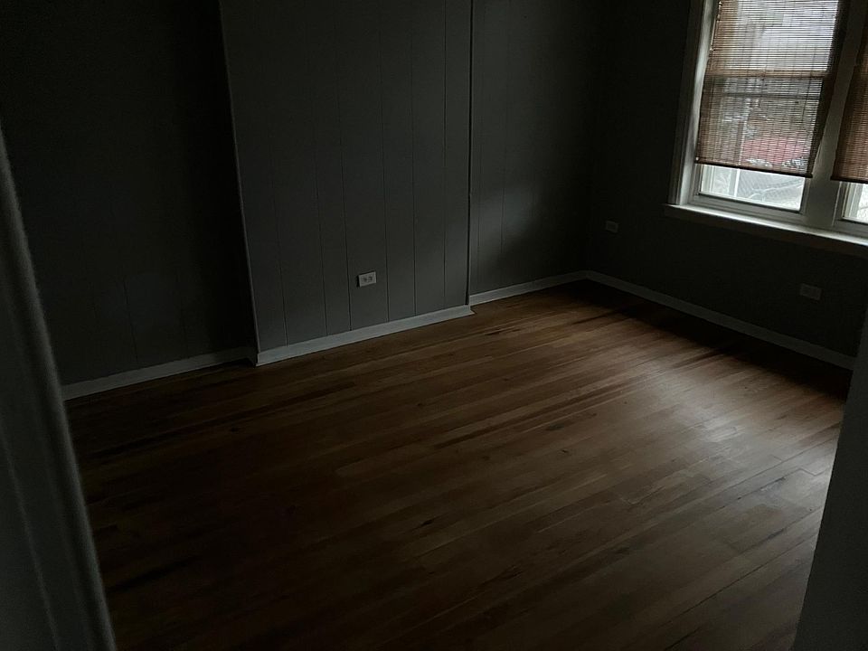 2nd image of 17 Cedar St