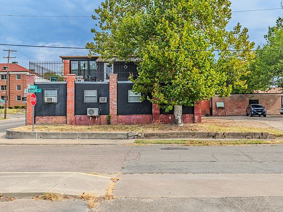 4th image of 2006 Monroe St