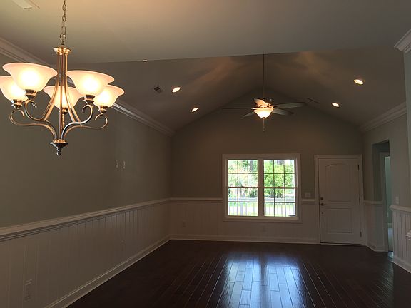 3rd image of 715 14th Avenue South