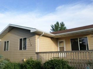 3112 Downs Ave NW, Watertown, SD 57201
