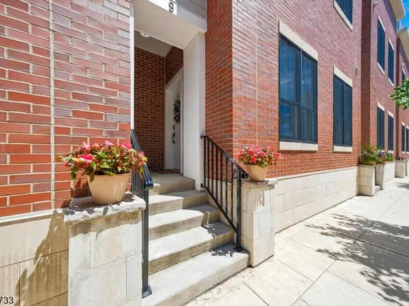 9 Farrand St, Bloomfield Twp., NJ 07003