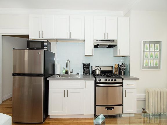 4th image of 755 Bush St #302