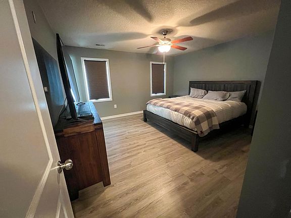 Master Bedroom with walk in closet not shown.