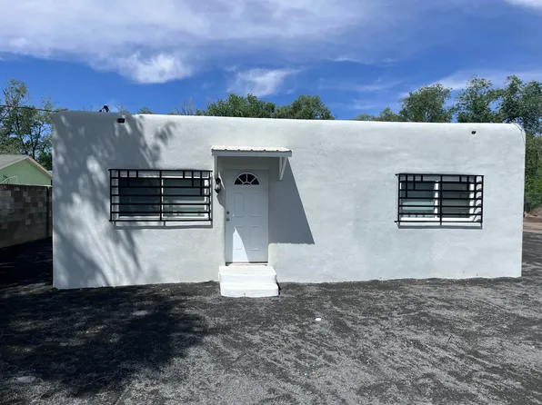 425 Sunset Rd SW, Albuquerque, NM 87105
