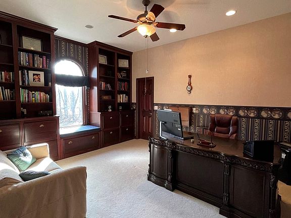 5th image of 4503 E Foxmoor Ln