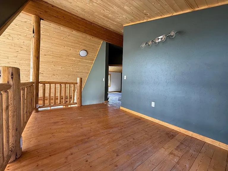 1817 County Road 8952 — Photo 9