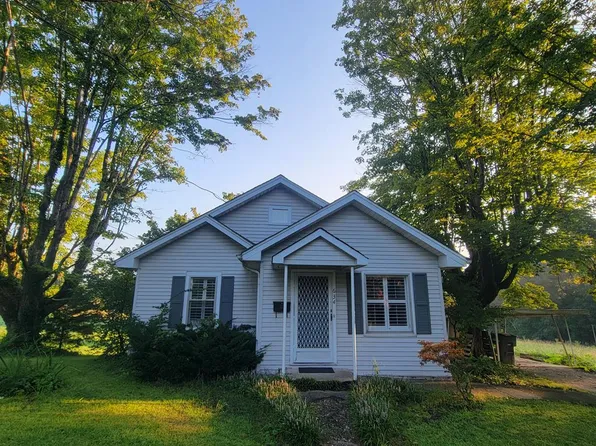 634 E 4th St, Cookeville, TN 38501