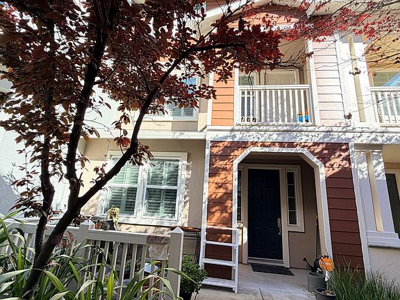 3rd image of 2804 Maritime Way