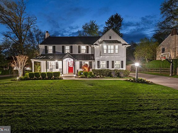 2nd image of 251 Rosedale Ave