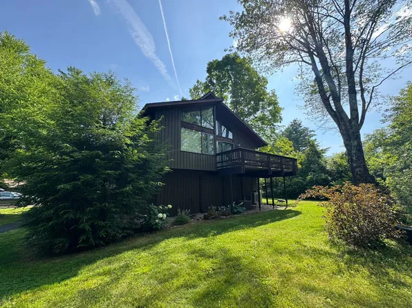 80 Murray Hill South Rd #10, Manchester Center, VT 05255