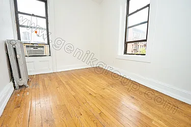 Rented by Genik Group Corp