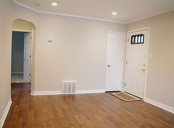 3rd image of 1835 S 19th Ave