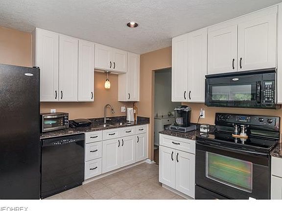 5th image of 8882 Holly Ln #59