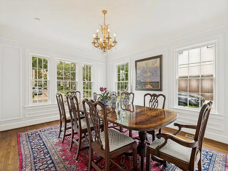 4352 Livingston Ave — Photo 14