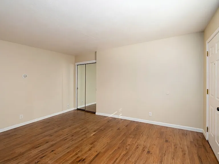2732 San Jose Way #11 — Photo 10
