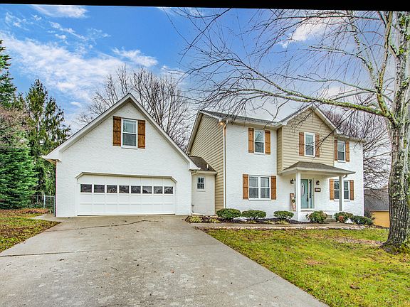 2nd image of 8821 Gatwick Dr