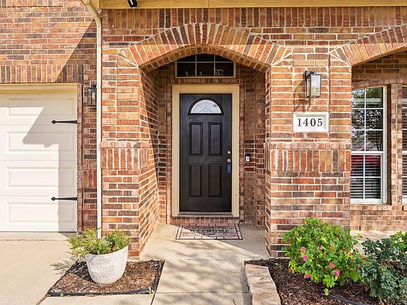 3rd image of 1405 Horseshoe Bend Ct