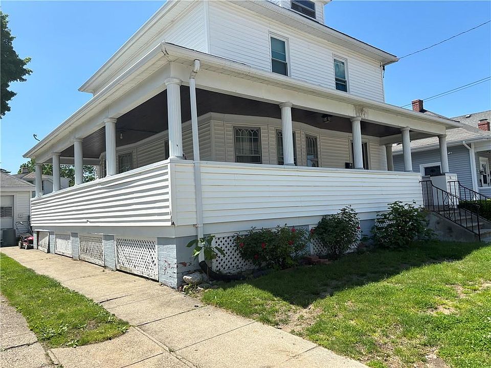 2nd image of 236 Lowell Ave