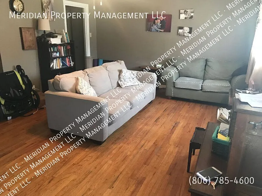 charming 3/2 home convenient to hospitals and TTU! — Photo 3