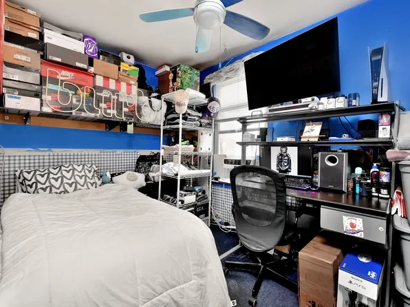 217 Calyer Street image 11 of 11