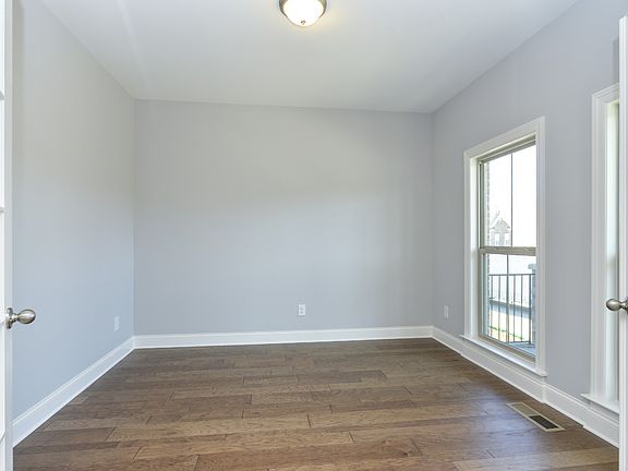 4th image of 4043 Foxglove Farm Dr Lot 7