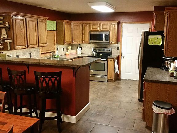 4th image of 29 Redwood Dr