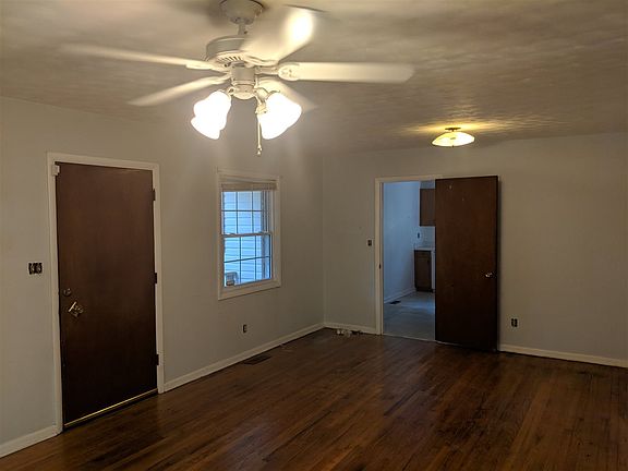 4th image of 1030 Marys Dr