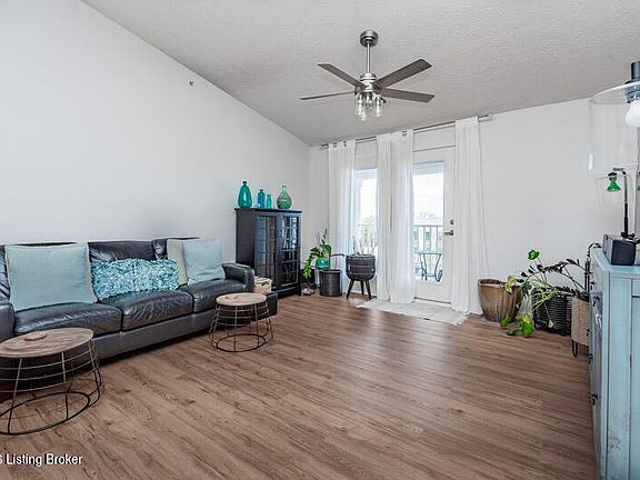 4th image of 12202 Redspire Dr Unit 301