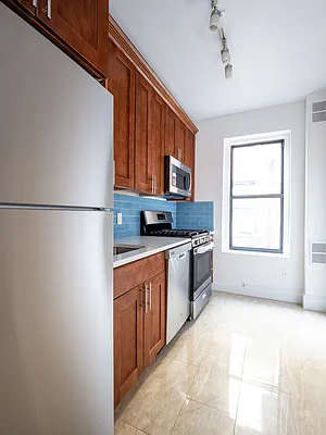 Rented by City Connections Realty | media 18