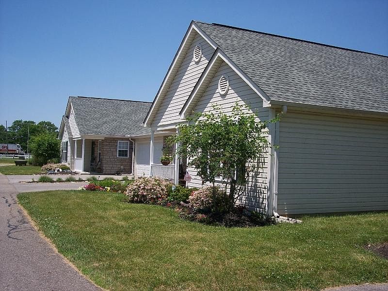 2nd image of 4443 Schuster Way